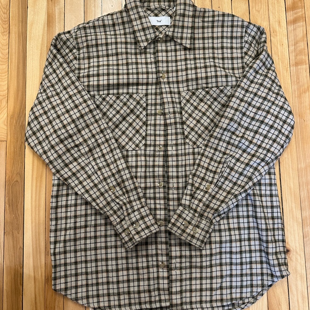 Aritzia TNA Plaid Button up